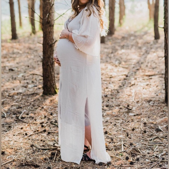 Sleeveless Silver Accordion Fabric Dress - Picture 3 of 7